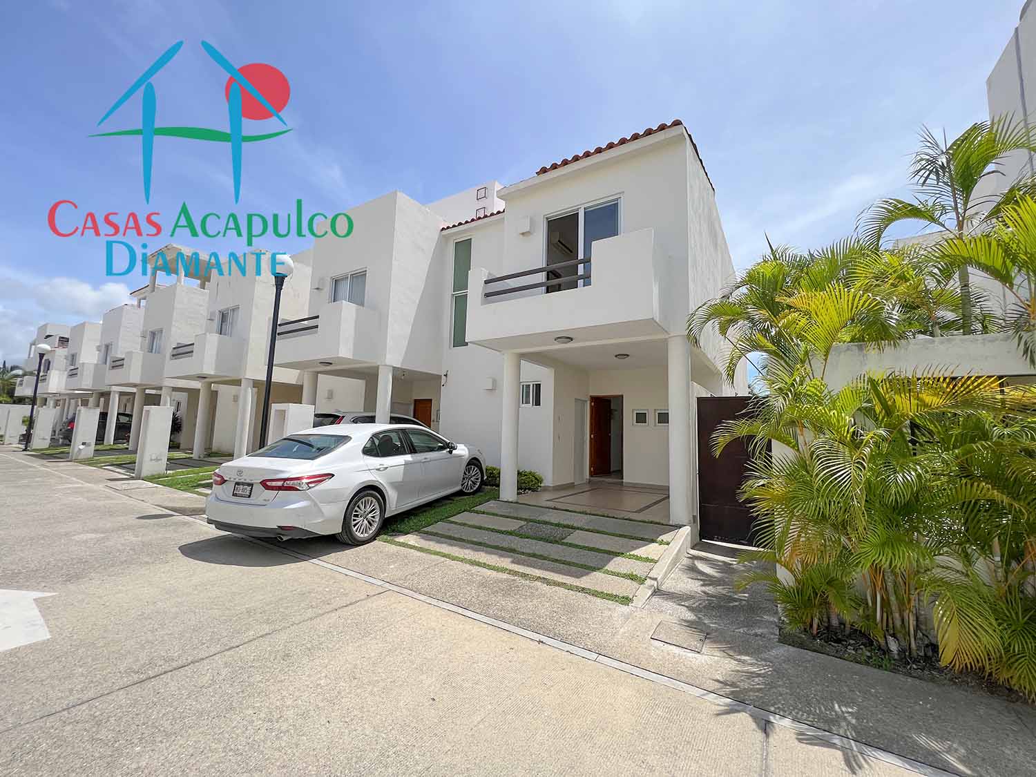 Villas Velato Colombina 8 - Fachada 1